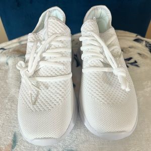 NWT, Size: 36 Euro, 6 US, Women’s Lightweight Gym Shoes